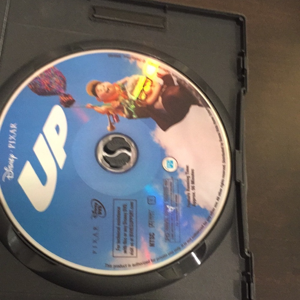 Disney UP movie - Picture 3 of 3